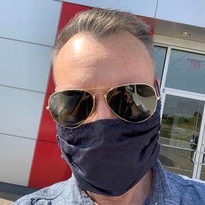 Meet your Posher, Brad